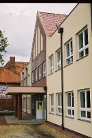 2000 Junior High School No.4 